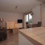 Lägenhet 100-sio *