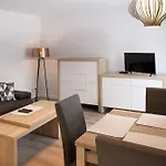 Lägenhet 100-sio *